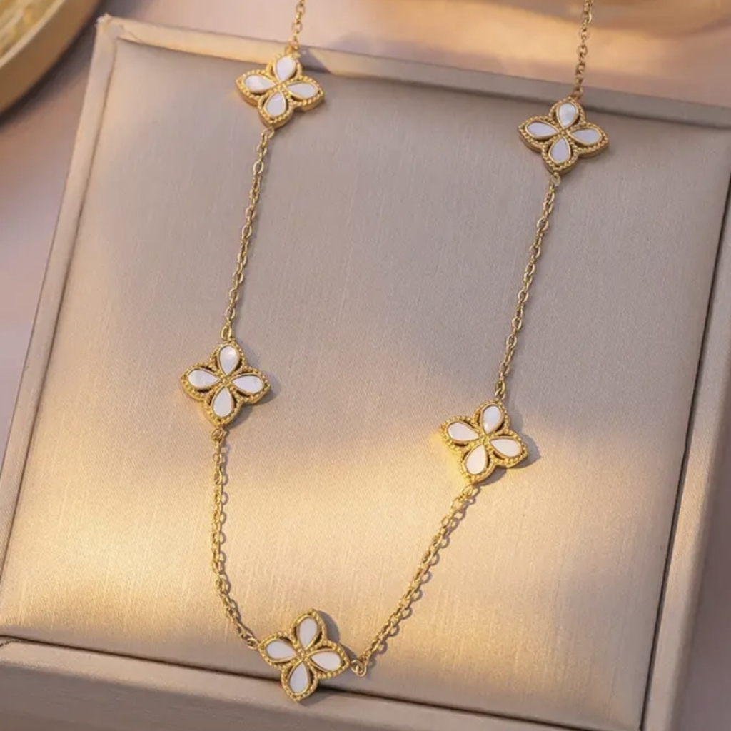 White Gold Clover Necklace 28$